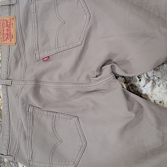 Levis 505 33x30 - Picture 3 of 4